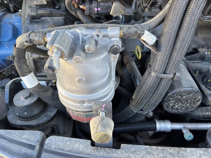 2024-case-cx60c-image-53
