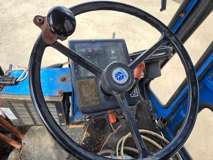 new-holland-cm274-image-28