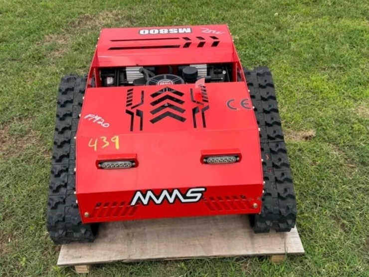 ms800-robotic-mower-image-2