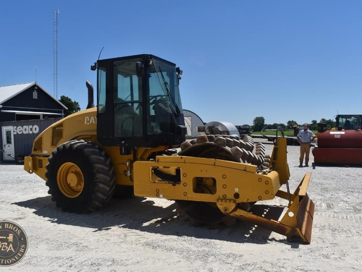 2012-caterpillar-cp56-image-20