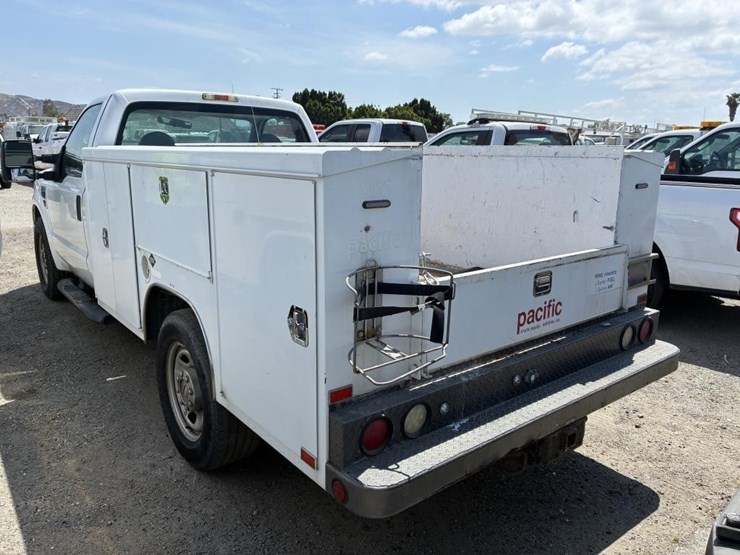 2010-ford-f350-sd-image-4