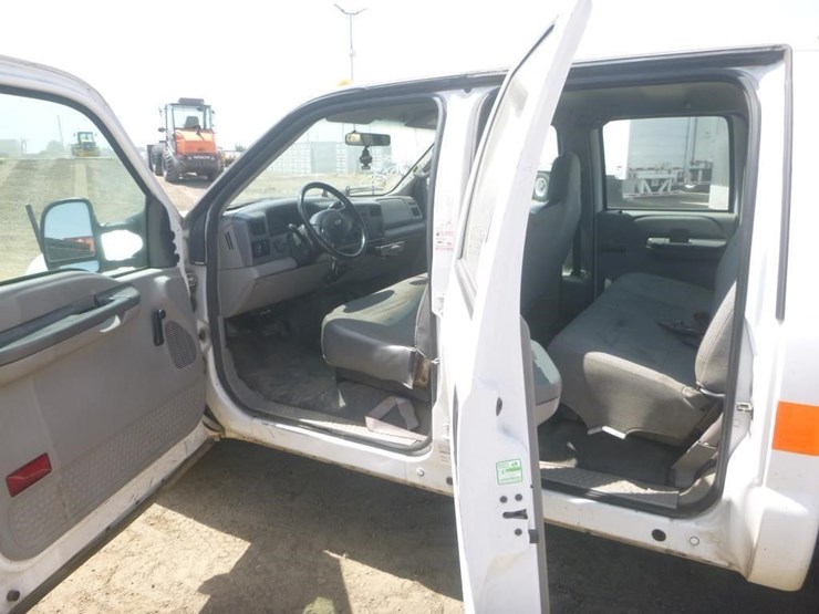 2001-ford-f350-image-9