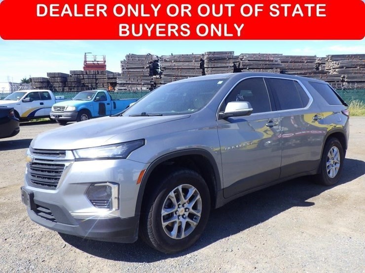 2023-chevrolet-traverse-image-1