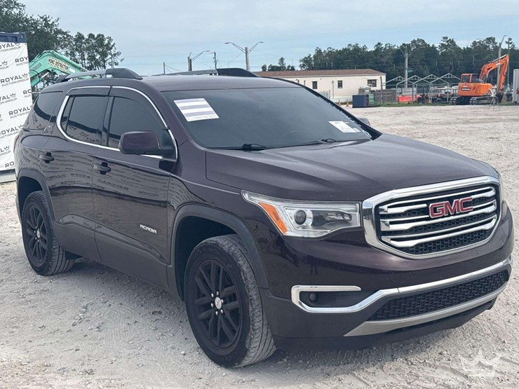 2018-gmc-acadia-image-2