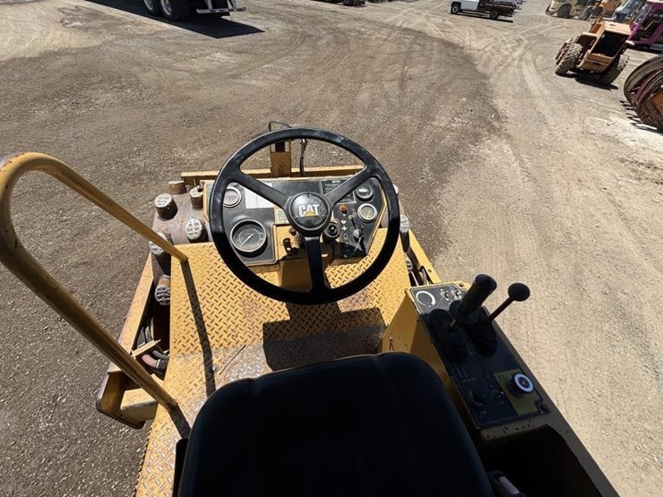 1998-caterpillar-cp-433c-image-23