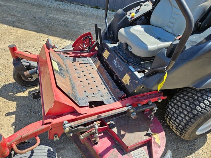 toro-groundsmaster-7200-image-10