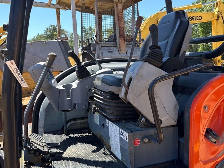 kubota-kx057-4-image-15