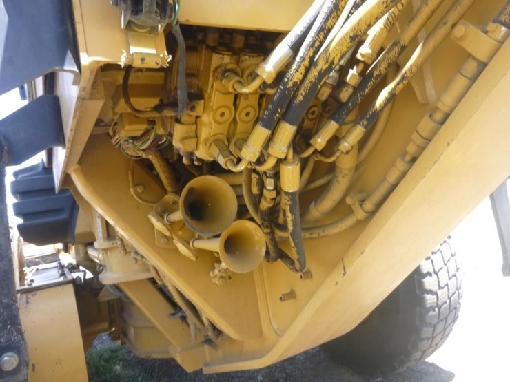 caterpillar-143h-image-33
