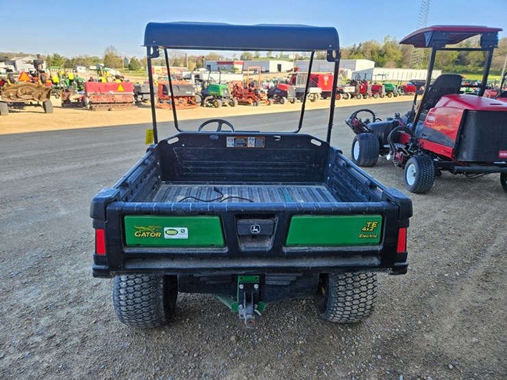 john-deere-te-4x2-image-4
