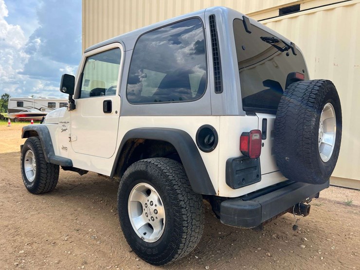 1999-jeep-wrangler-image-2