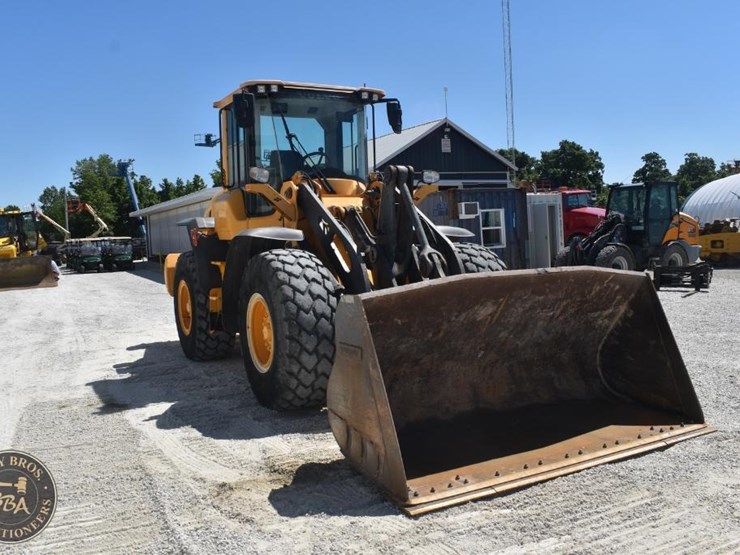 2019-volvo-l70h-image-23