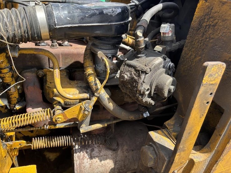 caterpillar-t40b-image-34