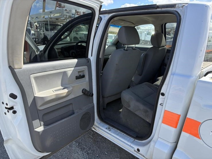 2007-dodge-dakota-image-12