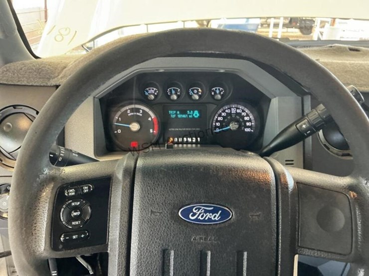 2016-ford-f550-image-19