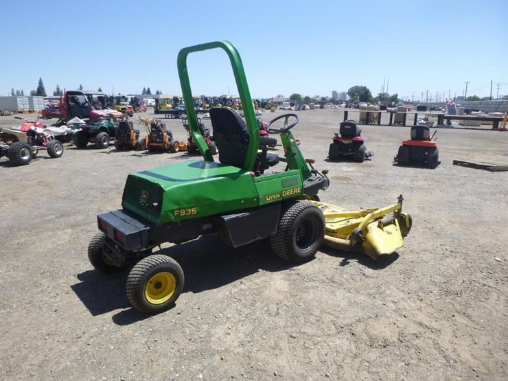 john-deere-f935-image-3