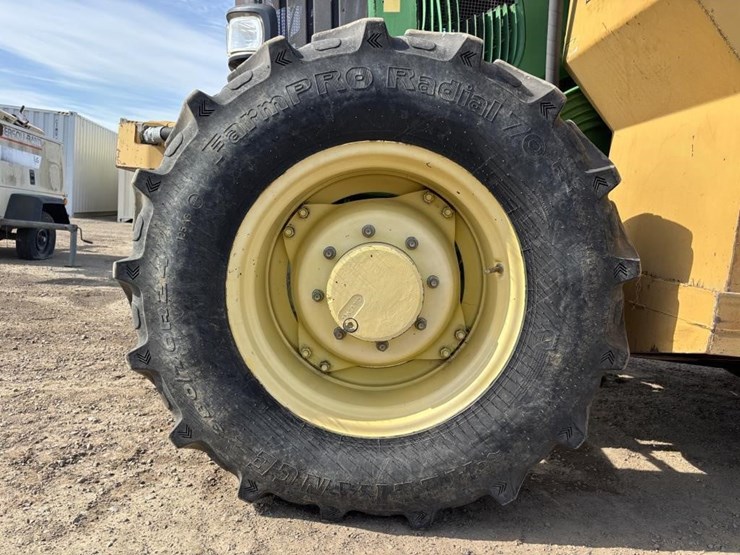 john-deere-6420-image-27