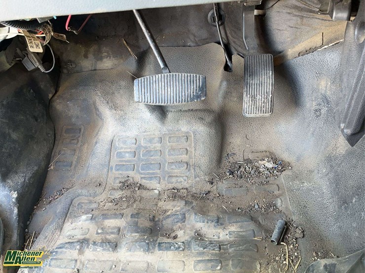 2015-ford-f550-image-17