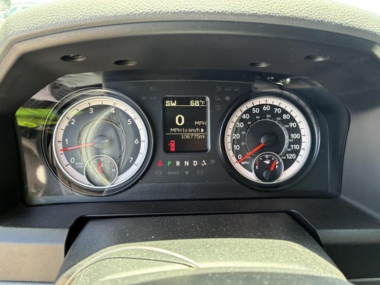 2019-dodge-1500-image-17