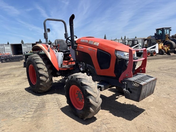 2018-kubota-m5-111d-image-2
