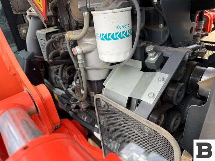 2021-kubota-m6-141-image-22