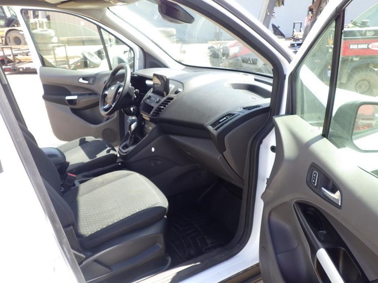 2020-ford-transit-connect-image-6