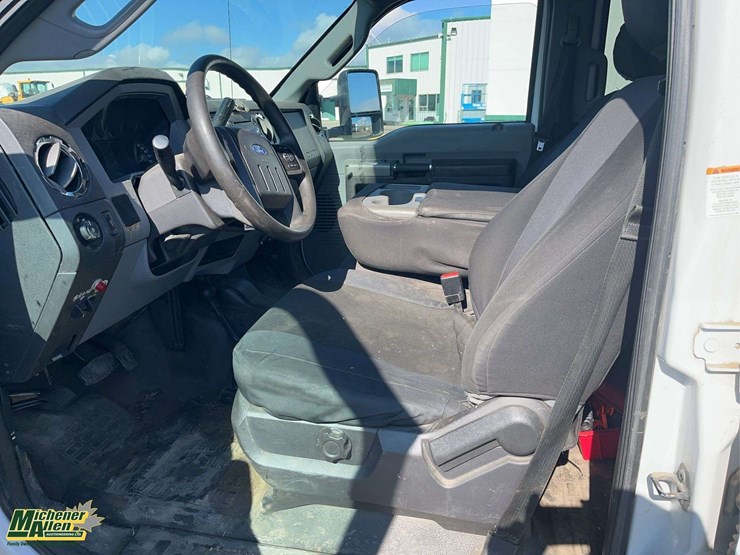 2015-ford-f550-image-13