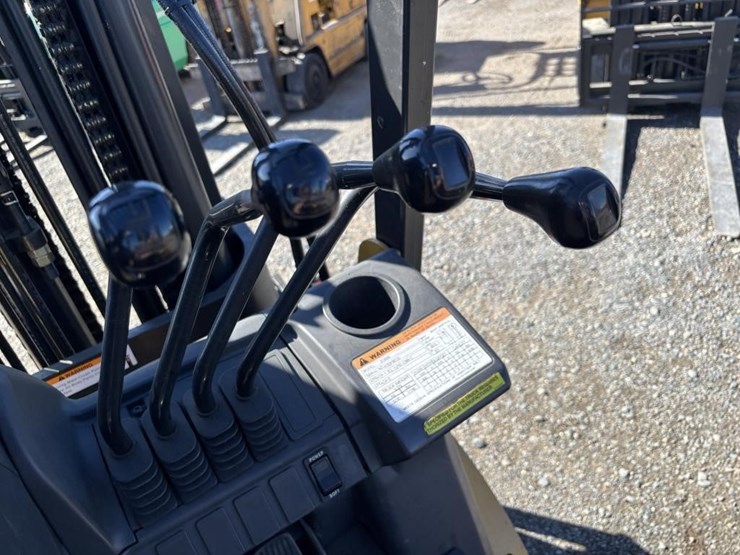 2015-caterpillar-2c6500-image-25