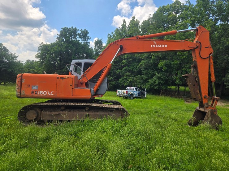 hitachi-ex160-lc-image-15