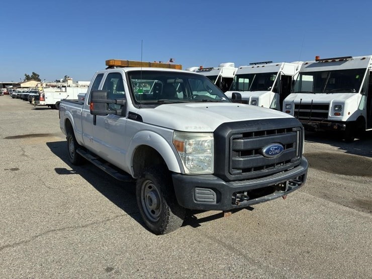 2011-ford-f250-sd-image-2