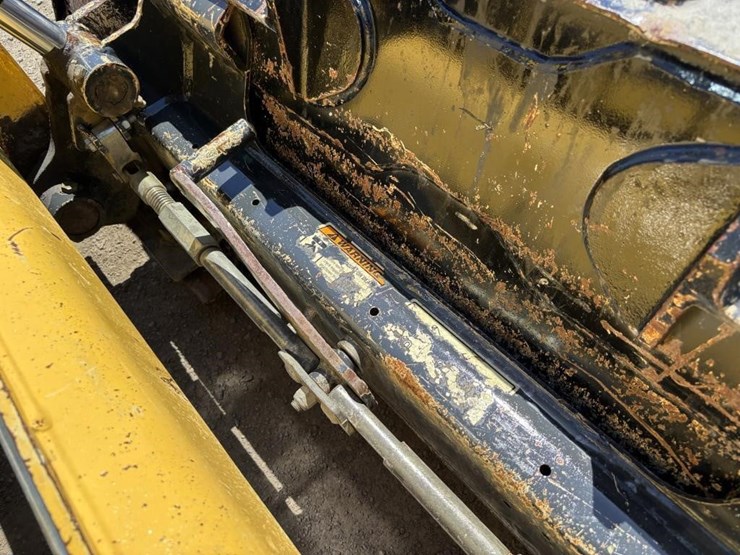 2018-yanmar-s220r-image-13