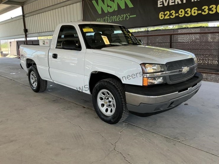 2005-chevrolet-silverado-1500-image-2
