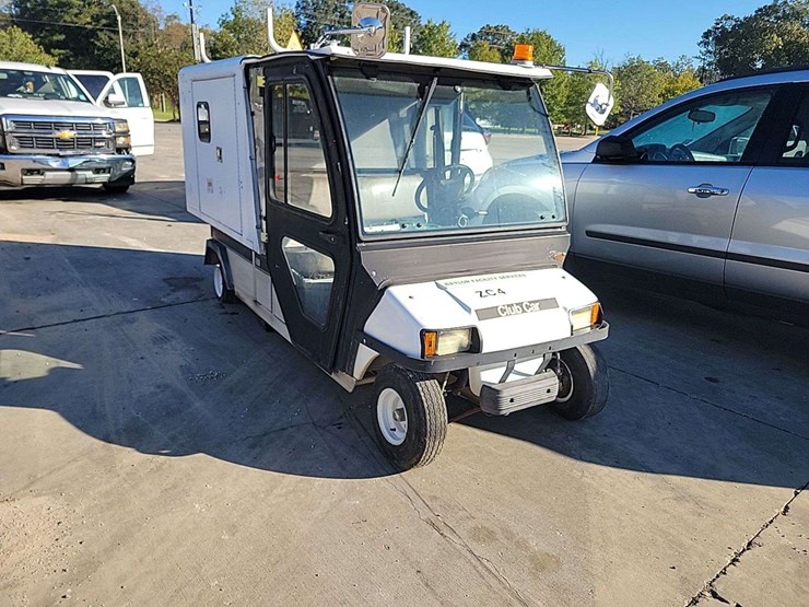 2005-club-carryall-utility-cart,-image-1