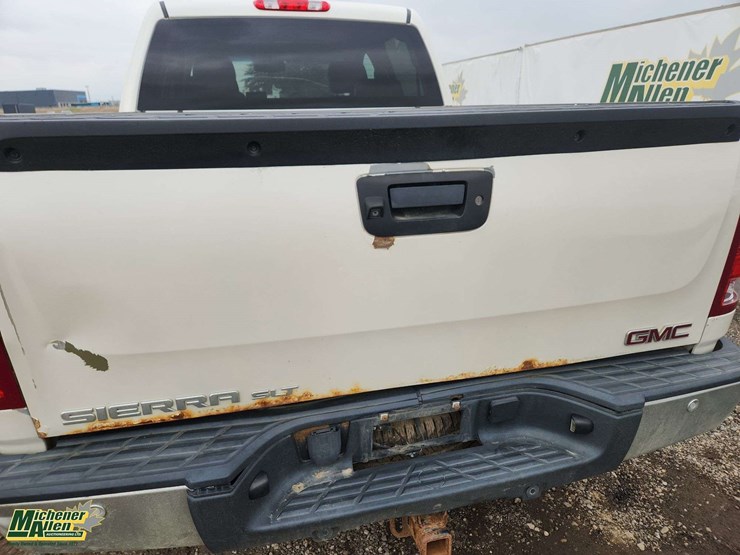 2012-gmc-sierra-1500-slt-image-31