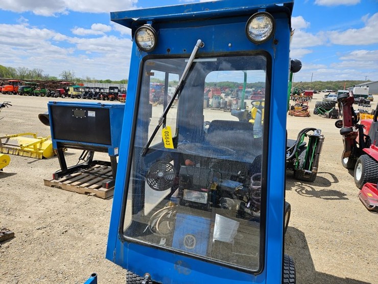 new-holland-cm274-image-33