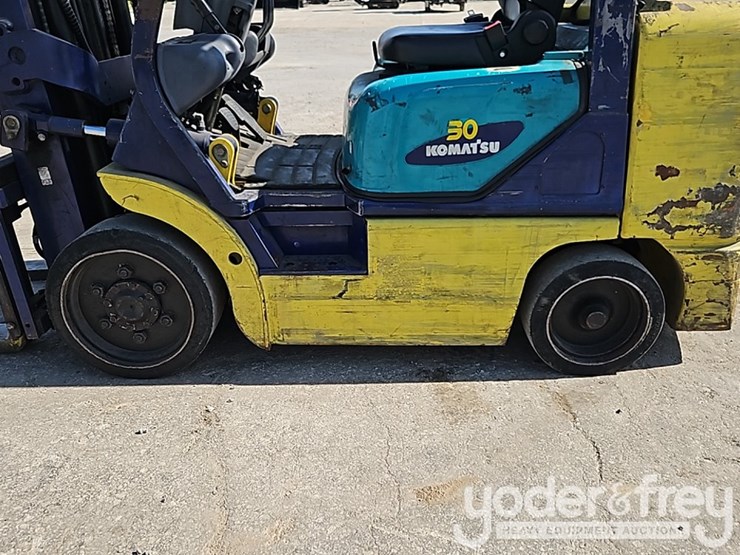 2002-komatsu-fg30sht-12-image-13