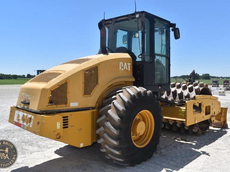 2012-caterpillar-cp56-image-5