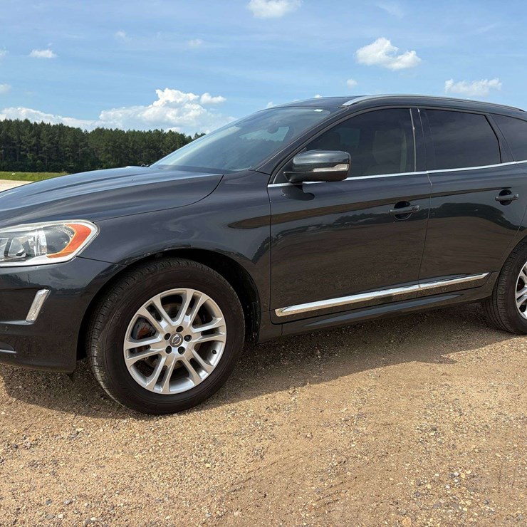 2016 VOLVO XC60