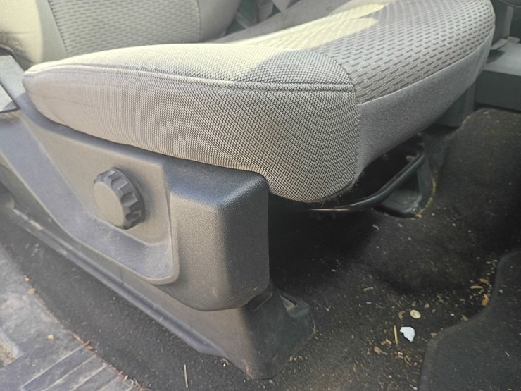 2018-ford-f150-image-38