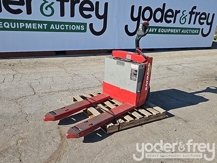 2014-raymond-102tf45l-image-1