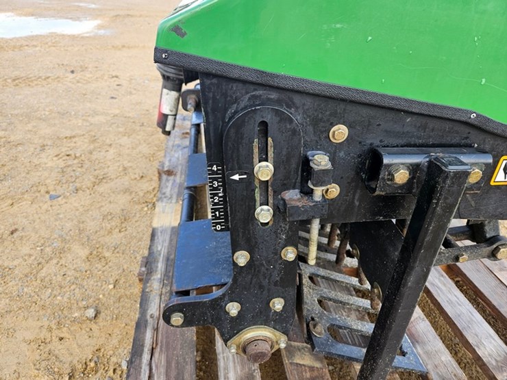 john-deere-1500-image-11