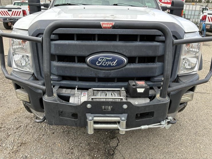 2012-ford-f550-image-9