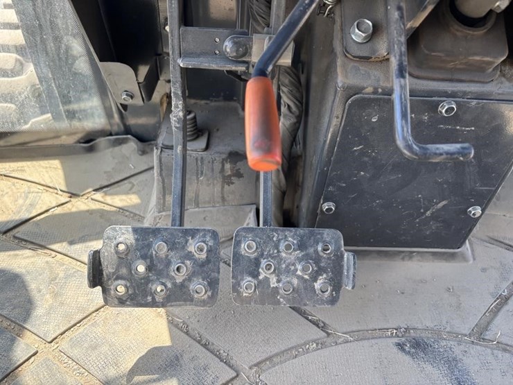 2020-bobcat-ct5558-image-44