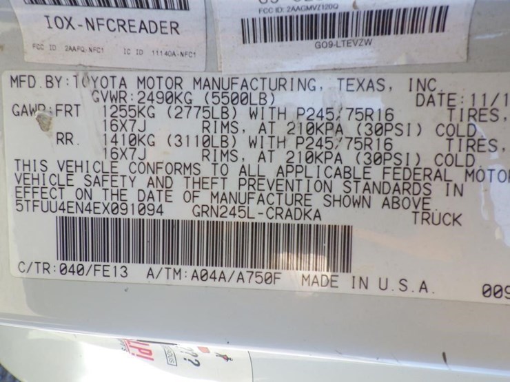 2014-toyota-tacoma-image-14