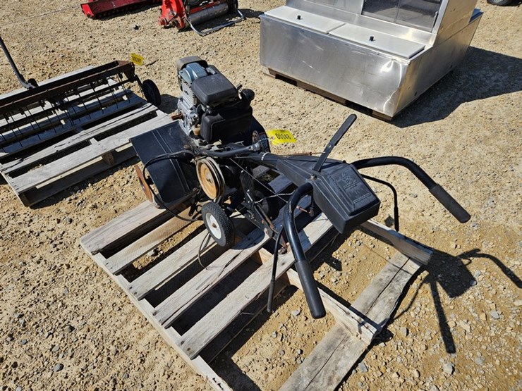 #5048-•-yard-machine-roto-tiller-image-3