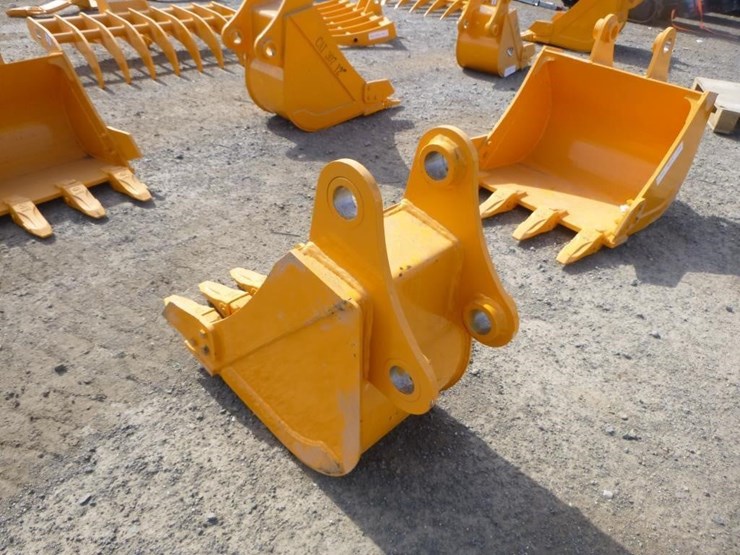 caterpillar-305-image-4