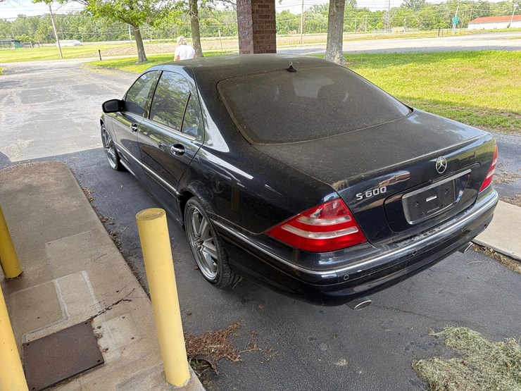 #22732-•-2002-mercedes-benz-s-class-passenger-car-image-3