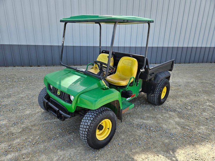 john-deere-gator-image-1