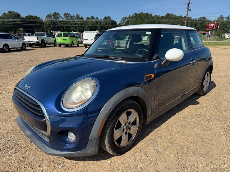 2007-mini-cooper-2-door-convertible-(90,163-miles)-image-1