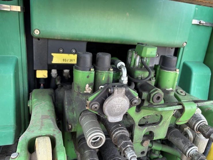 john-deere-6420-image-24