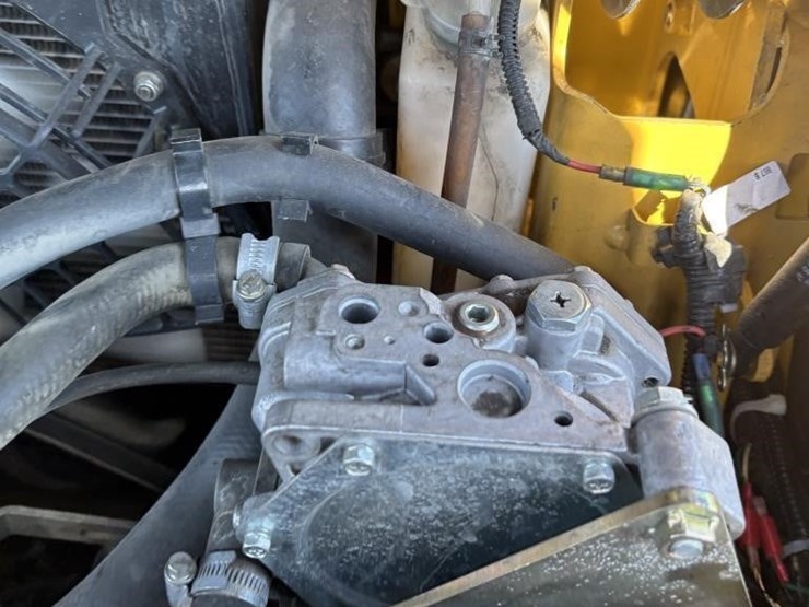 2015-caterpillar-2c6500-image-33